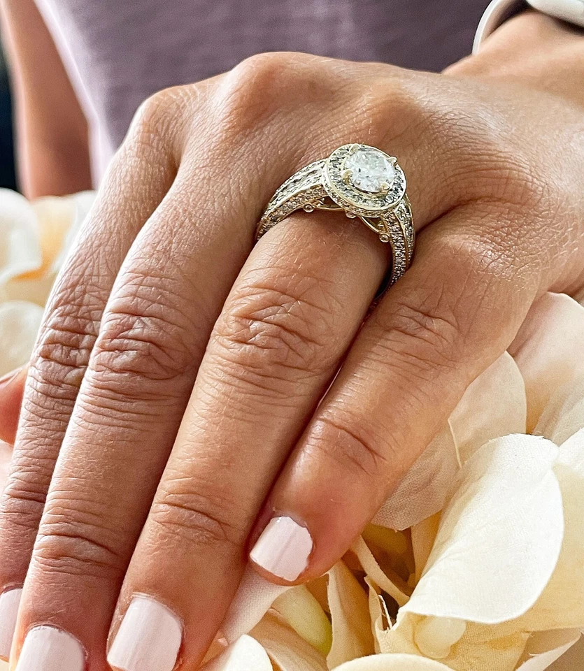 IGI CERTIFIED 14K YELLOW GOLD OVAL AND ROUND DIAMOND ENGAGEMENT RING 4.00CT - Image 3 of 4