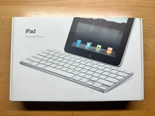 Apple iPad Keyboard Dock A1359 for 1st, 2nd, & 3rd Generation w/ Box