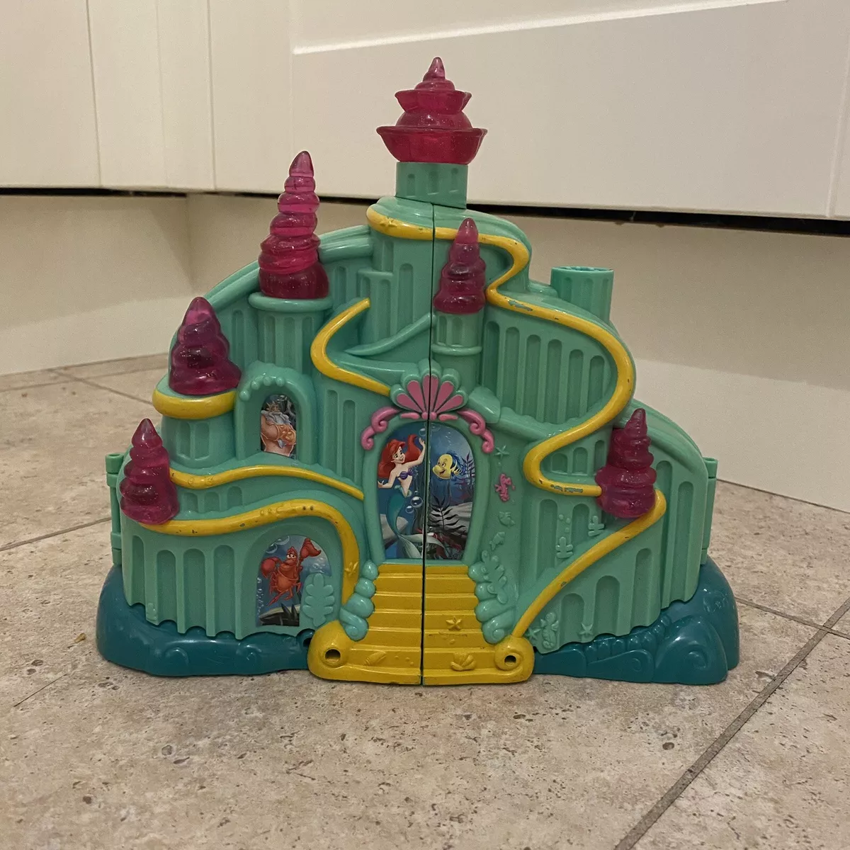 The little sales mermaid polly pocket