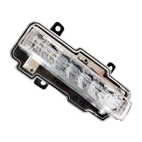 Right DRL Front Bumper Fog Light 8312A020 For Mitsubishi Pajero 2015-2016 - Picture 4 of 8
