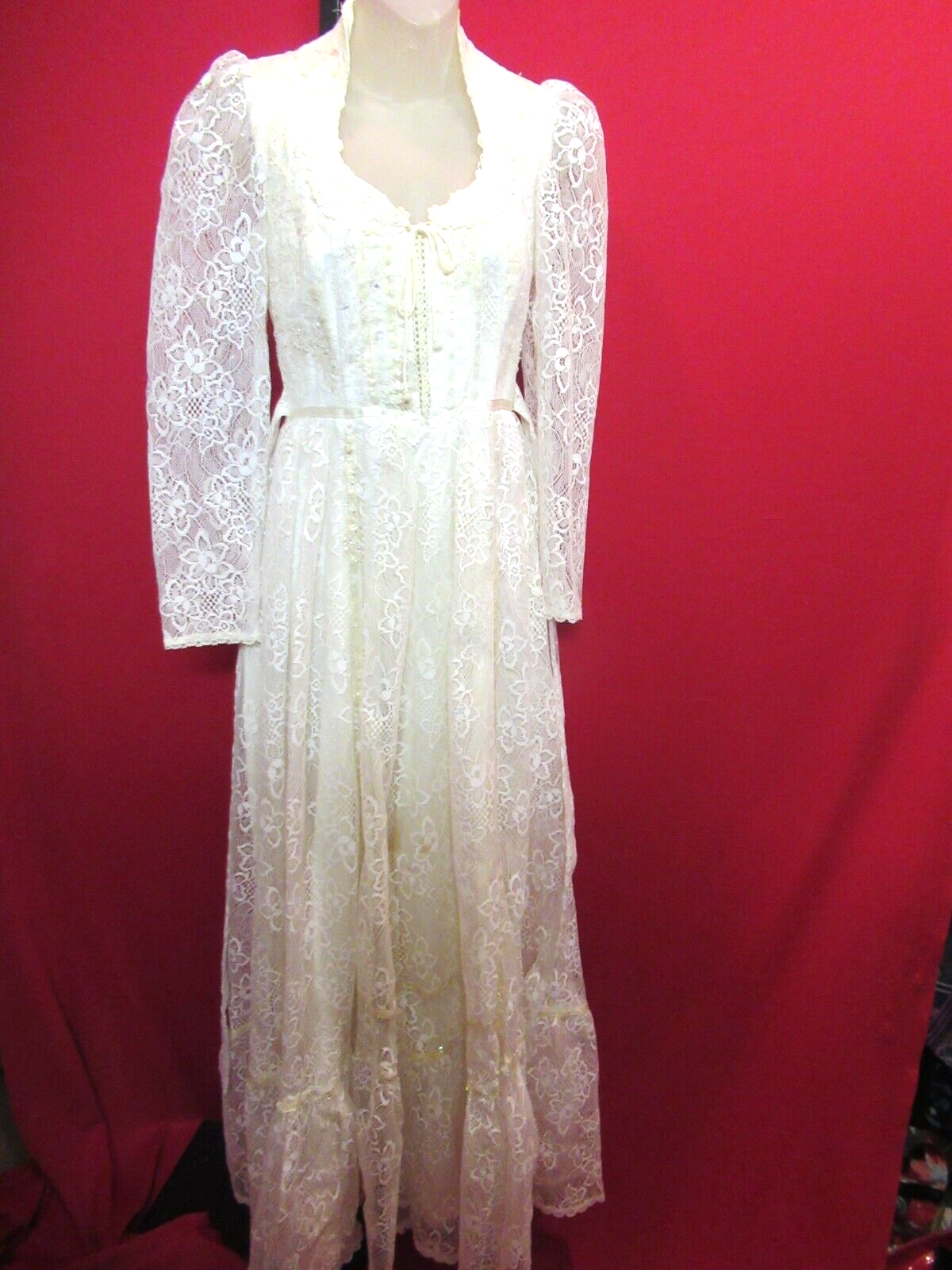 JESSICA McCLINTOCK GUNNE SAX Romantic Renaissance Bridal Collection ...