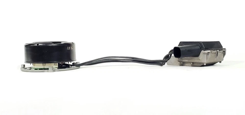 2013 2014 Mercedes E550 OEM Radiator Fan 4.7L RWD  - Image 4 of 4