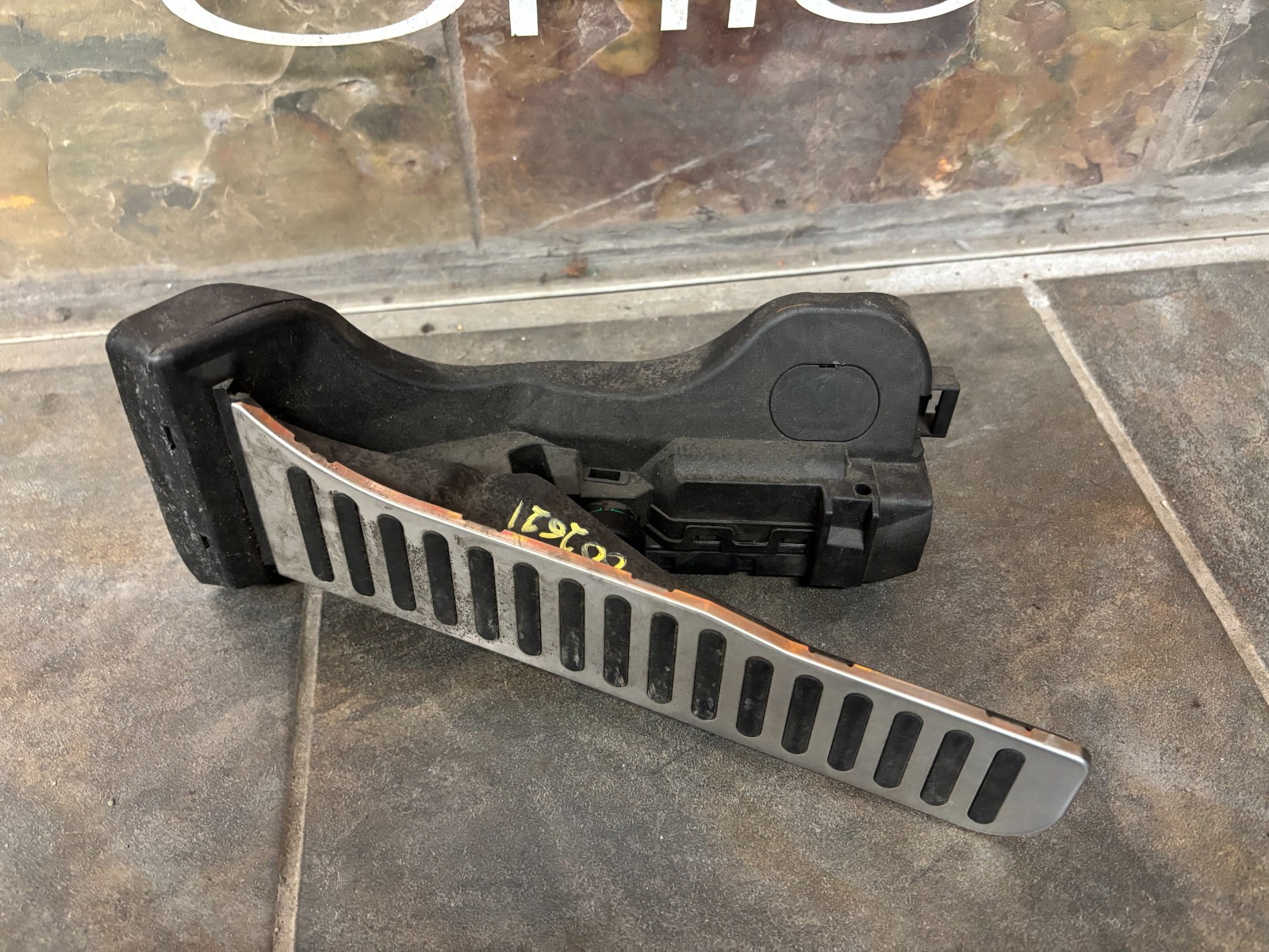 1K1-723-503 AB OEM AUDI R8 GAS PEDAL 