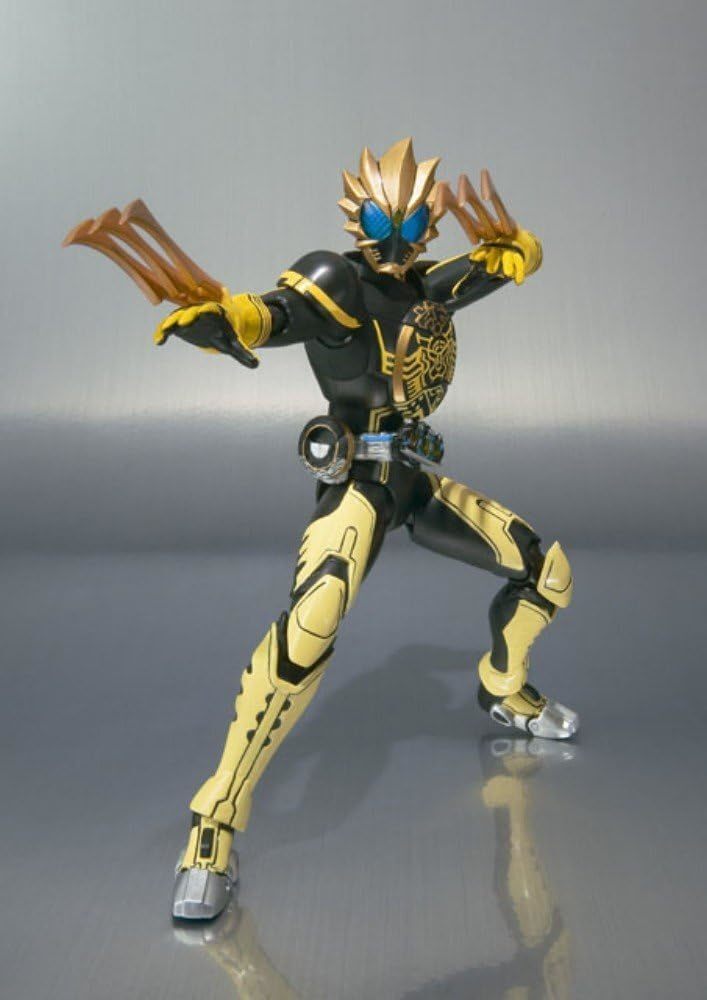 特撮 274. Kamen Rider OOO LATORARTATCOMBO S.H S.H.Figuarts Kamen Rider OOO Latorartar Combo | Bandai