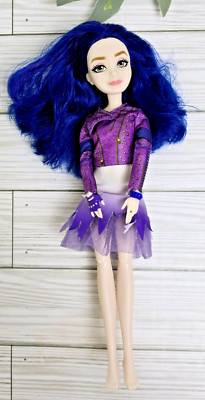 2014 HASBRO DISNEY DESCENDANTS THE ROYAL WEDDING MAL DOLL