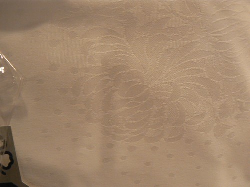WesLyn weiße runde Chrysanthemen Damast Tischdecke 70" - Bild 4 von 5