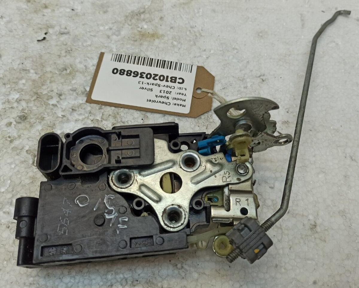 【タツキ】 Chevrolet Spark 2009-2014 Door Lock Mechanism Right Side Front