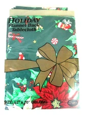 Christmas Vinyl Flannel Back Tablecloth Poinsettia Oblong Green New 52x70 Elrene