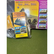 Scene-A-Rama Basic Diorama Kit Base Ensemble School Project Arts & Crafts New