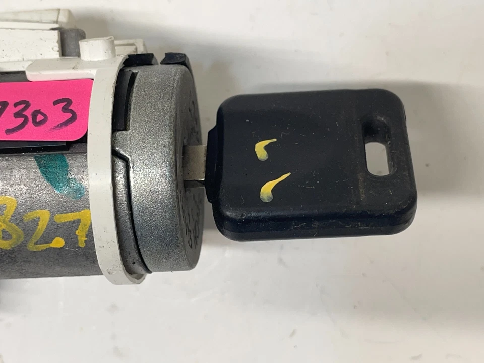 Nissan Frontier 2013-2016 interruptor de encendido cilindro de bloqueo con llave OEM Foto 3 de 4