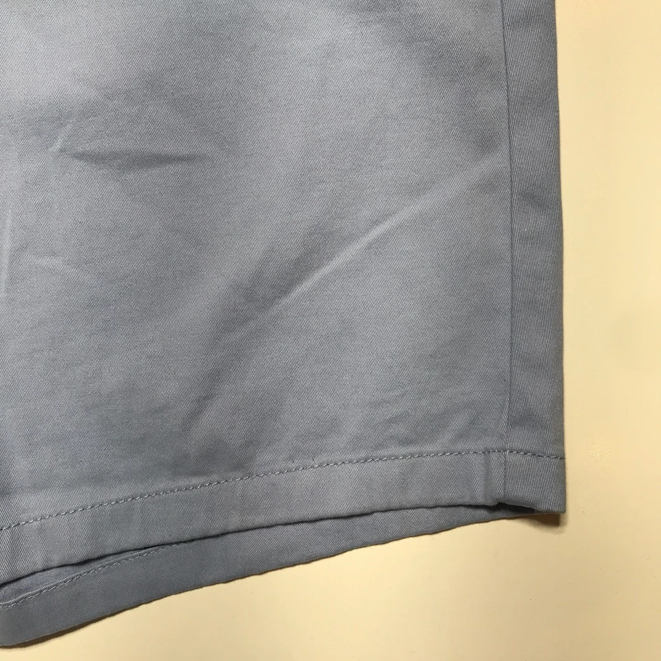 Шорты женские St. John's Bay Chino 10 саржа повседневные выходной 7 дюймов внутренний шов светло-голубые - Изображение 4 из 4