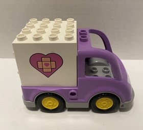 Lego Duplo Disney Doc McStuffins Figure & Rosie the Ambulance 10605