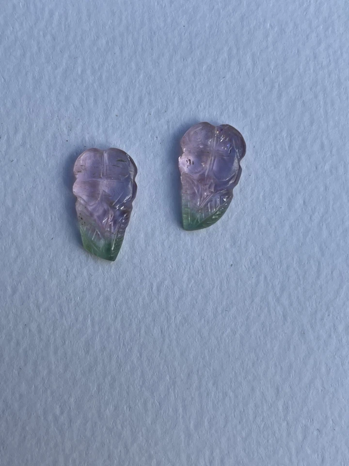 Par de flores de turmalina tallada de 9,45 quilates de peso total, rosa pastel y verde Foto 4 de 4