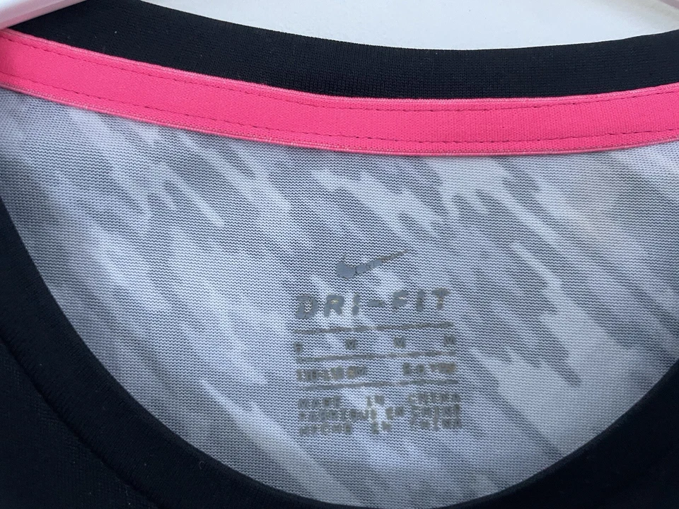 Nike Dri-Fit Kids Girls Pink Logo Patterned Long Sleeve Shirt Gray Black 5-6 Yrs - Image 2 of 4