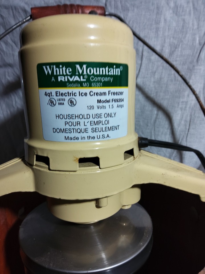 White Mountain Electric Ice Cream Freezer 4 Quart Model 692 eBay