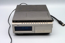 Hitachi Video Tuner VT-TU65E silber ohne Fern...