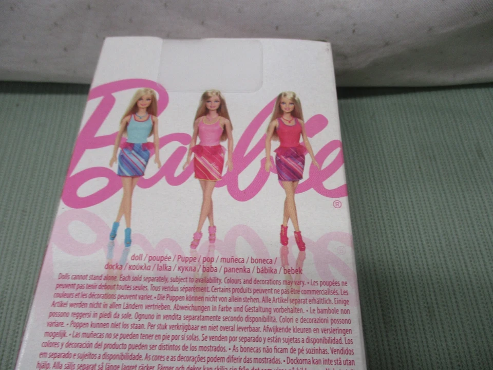 Muñeca Barbie Mattel Niños Anillo Rosa Conjunto Bailar Rayas Juego Juguete 12 Pulgadas Foto 4 de 4