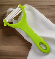 Stainless Steel Blade/Vegetable Peeler. Perfe...