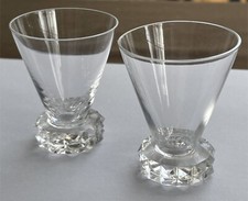 2 VERRES A LIQUEUR ANCIENS EN CRISTAL SAINT LOUIS MODELE DIAMANT
