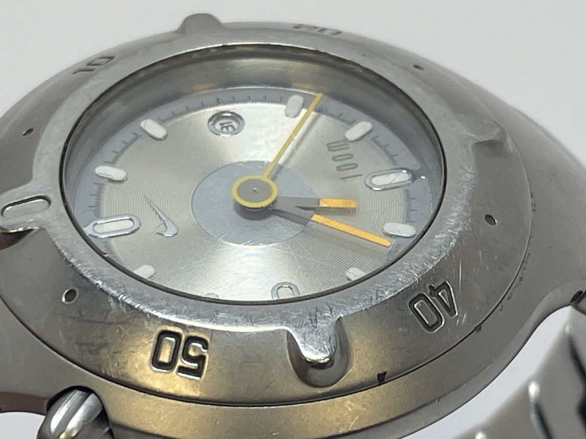 Nike Cayman WW0017 45mm Watch 100m In Good Condition (New
