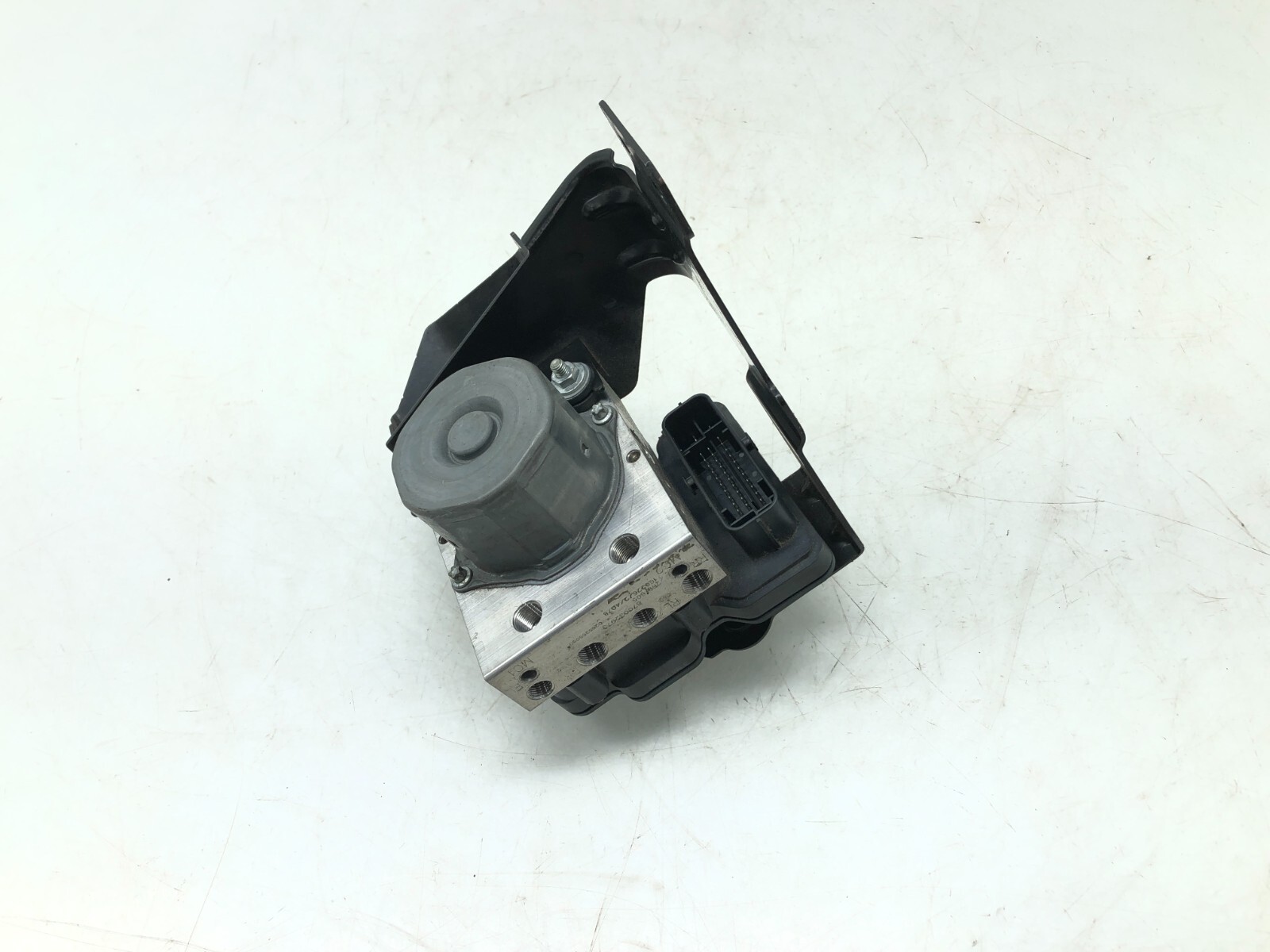 2014-2019 MASERATI GHIBLI S ABS ANTI LOCK BRAKE PUMP MODULE OEM.