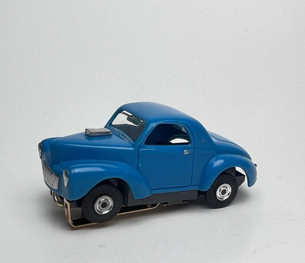 Vintage 1960s Aurora Thunderjet Speedline Medium Blue Willys HO
