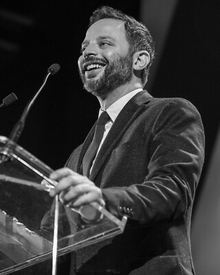 NICK KROLL 8x10 PHOTO *