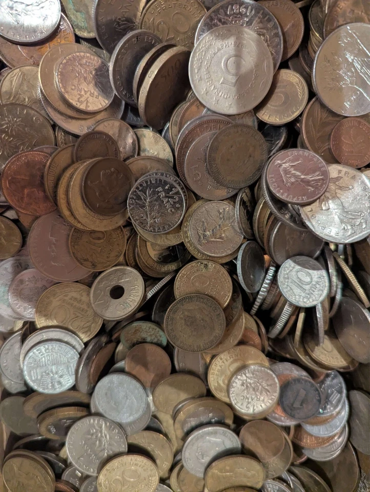 2 kg LARGE LOT / RANDOM COIN / JOB LOT PRE-DECIMAL PRE-EURO AND WORLD COIN - Image 3 of 4