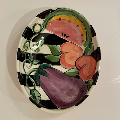 Vicki Carroll Studio Bon Appetite 10  Oval Vegetable Bowl 1995 Signed