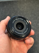 Fujifilm FUJINON XF 18mm f2 R Aspherical Lens with both lens caps - AVERAGE