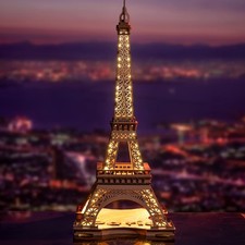 Rolife Night of the Eiffel Tower LED 4 Lighting Modes 3D Wooden Puzzle Paris