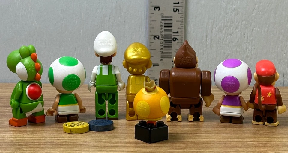 8 KNEX Mario Kart Mini Figures Rares-Golden Mario, Diddy, Donkey Kong-GDJ-A-655 - Image 4 of 4