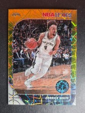 2019-20 NBA HOOPS #176 DERRICK WHITE BASE + PREMIUM STOCK PARALLELS (ASSORTED)