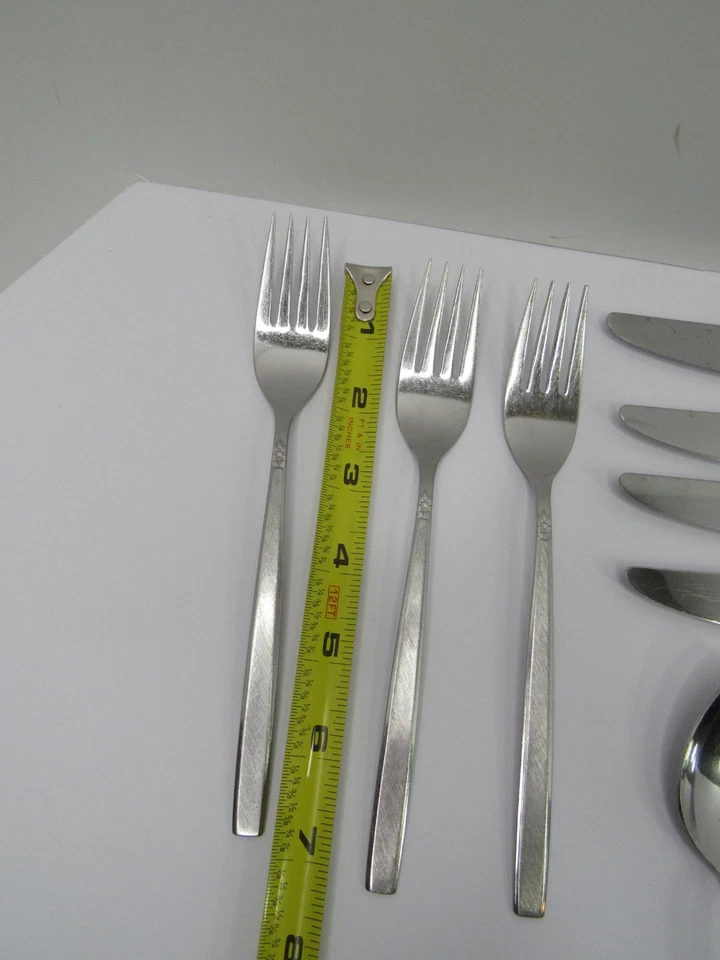 18 peças. Talheres de aço inoxidável vintage Oneida Ltd 1881 Rogers Melissa colheres garfos excelente estado usado - Imagem 2 de 4