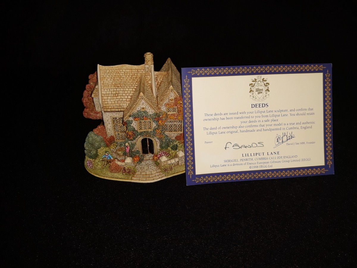 LILLIPUT LANE TRICK OR TREAT HALLOWEEN HOUSE BOX WITH DEED LILLIPUT LANE TRICK OR TREAT HALLOWEEN HOUSE BOX WITH DEED