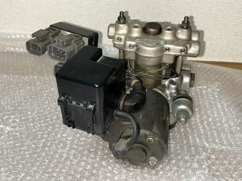 NISSAN BNR32 ABSユニット Nissan Genuine BNR32 Skyline GT-R ABS Unit 47600-05U00 OEM