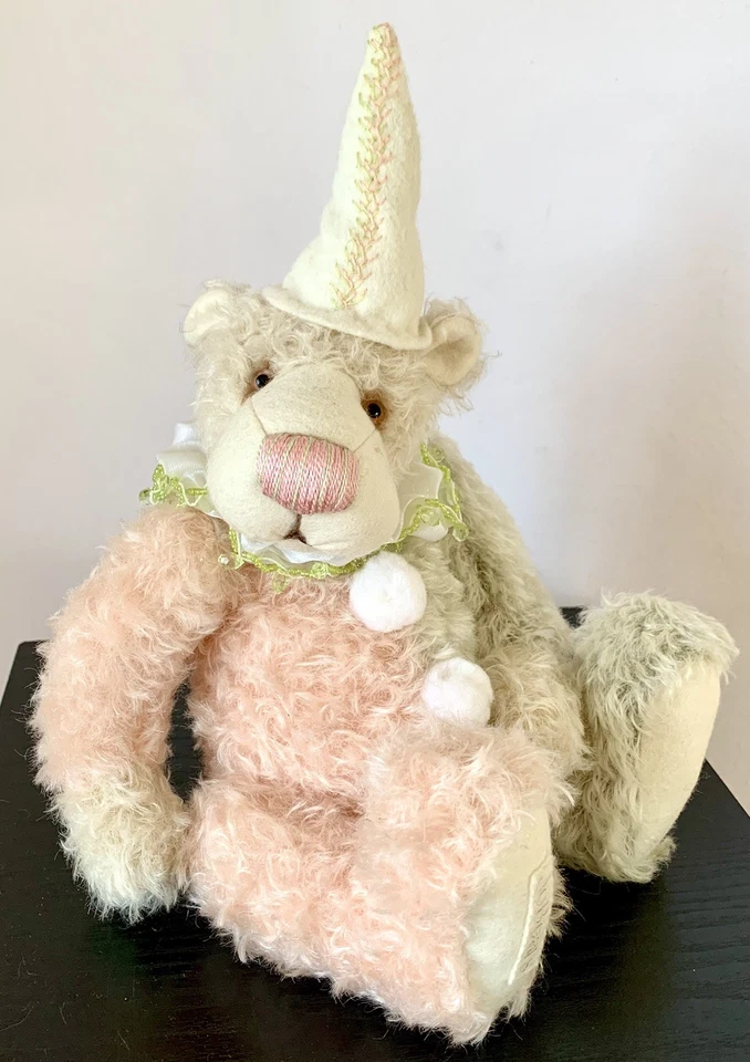 14” MOHAIR ARTIST TEDDY BEAR ‘GIGGIO’ BY JO NEVILL OF JO BEARS OOAK 🧸 - Image 2 of 4