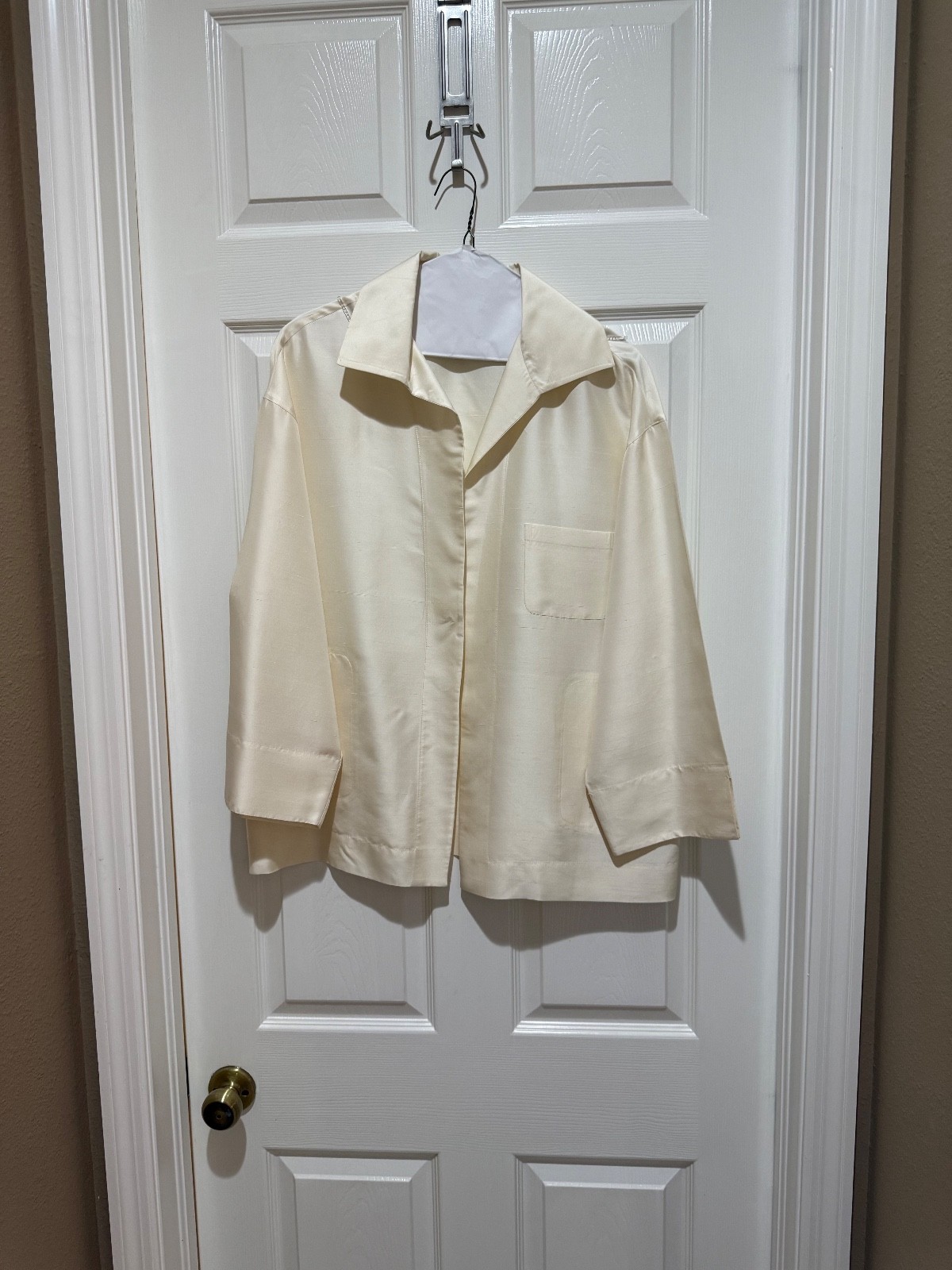 Valentino ladies open silk jacket SZ 44/US 10 good preowned condition