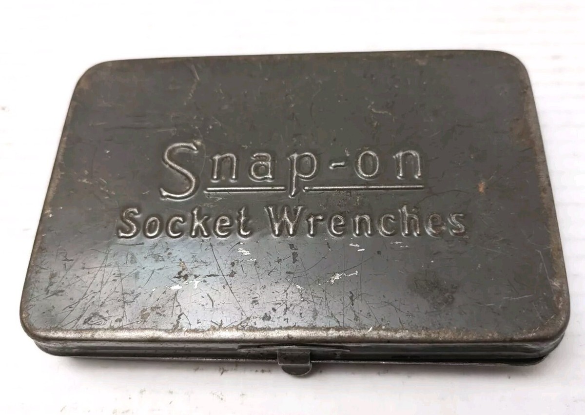 Vintage empty Snap-on Socket Wrenches gray metal case with