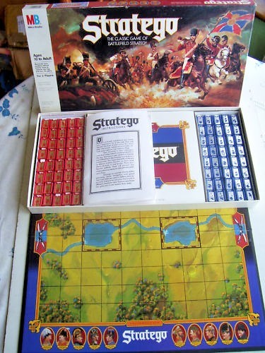 Vintage Stratego board Game ( MB ) 1986 - Picture 2 of 11