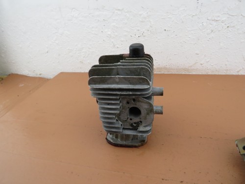McCulloch Mac 3200 Chainsaw OEM Cylinder - Picture 4 of 10