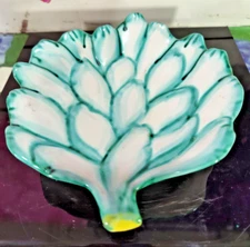 Hand Painted Italian Pottery Blue and White Artichoke Shaped Spoon Rest 6.5" W