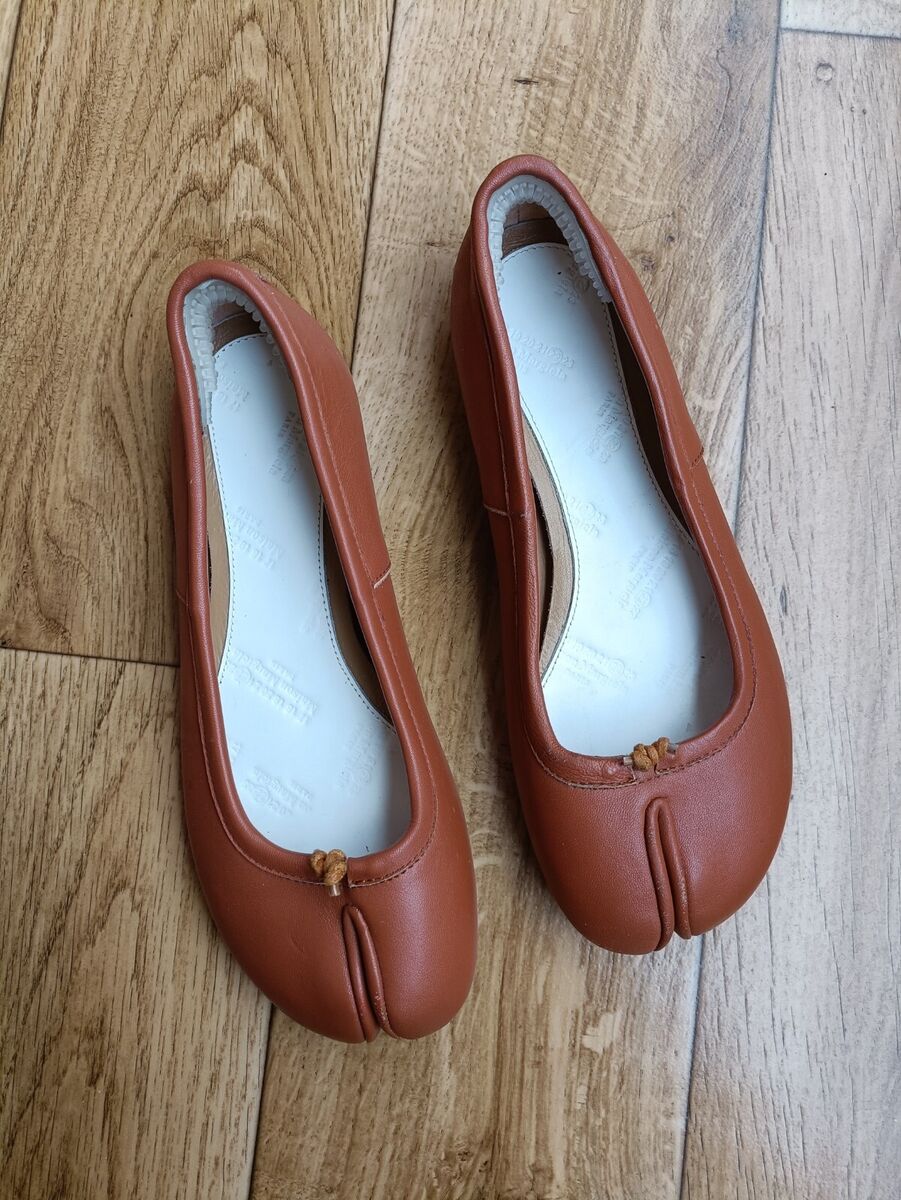 MAISON MARGIELA TABI LEATHER BALLET FLATS SIZE 38 EU, 7.5 US MAISON MARGIELA TABI LEATHER BALLET FLATS SIZE 38 EU, 7.5 US