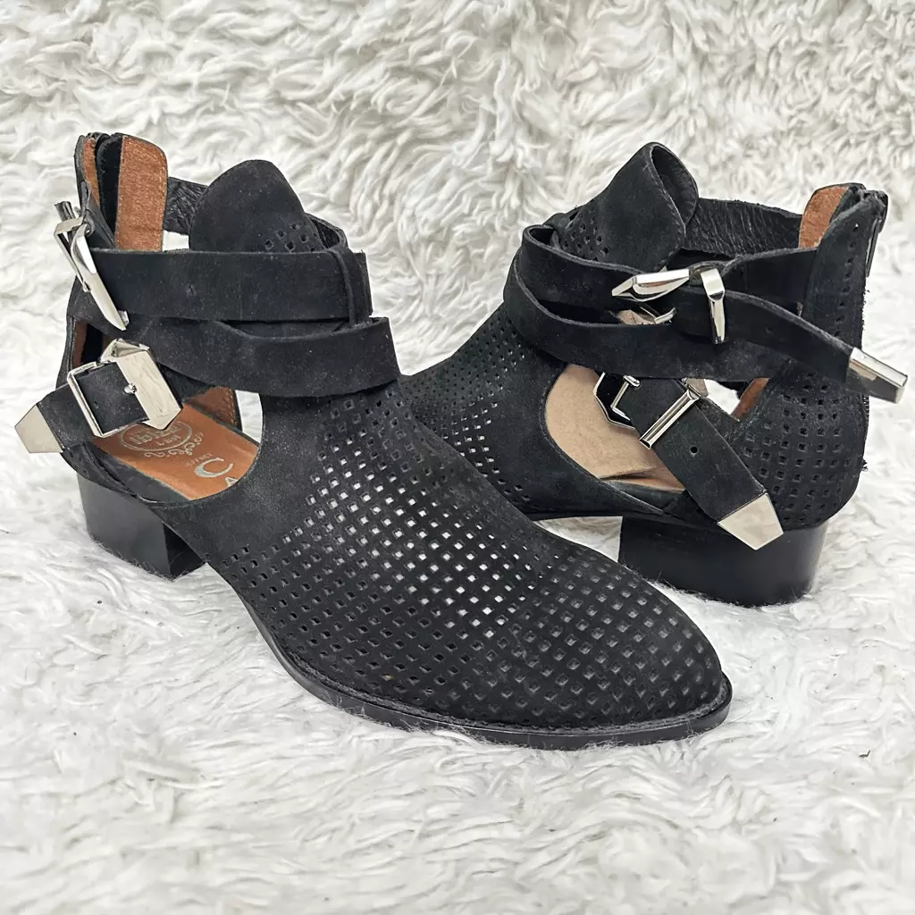 Perforated cut out best sale booties