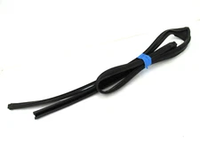 06-11 GS350 RIGHT FRONT DOOR WINDOW RUN CHANNEL RUBBER SEAL TRACK PASSENGER OEM