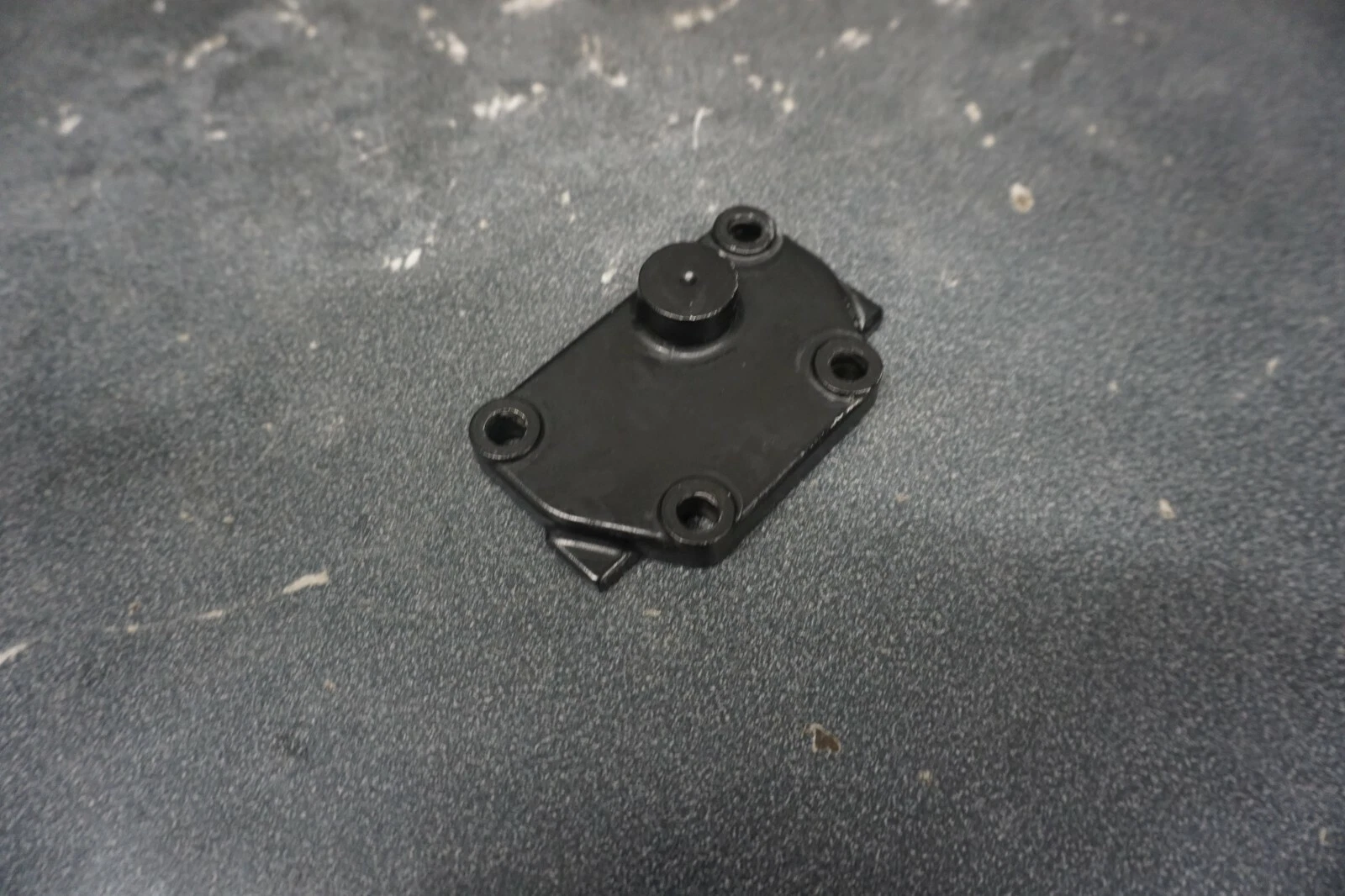 1998-2005 GP1300R WaveRunner Yamaha OEM Cylinder Power Valve Cover Plate
