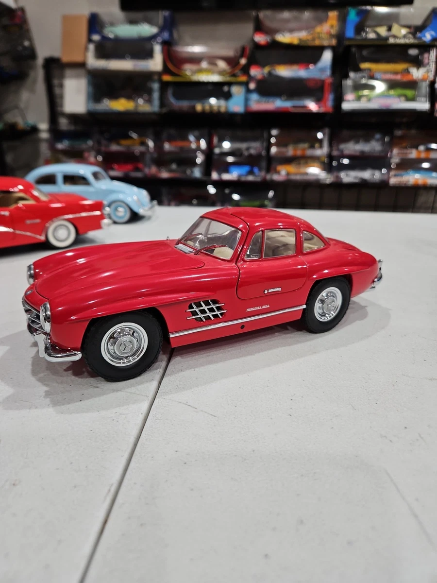 Kyosho Mercedes-Benz 1:18 Scale Diecast Cars, Trucks & Vans for
