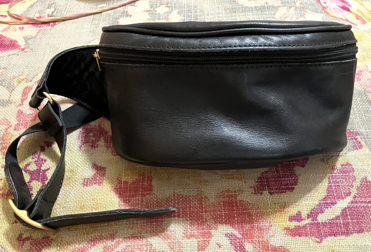 バッグ Coach waist bag/pouch Coach Belt Bag & Fanny Pack Black Bags & Handbags for Women for