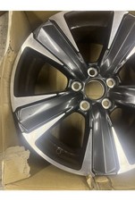Lexus Genuine Alloy Wheel 18" 5 Spoke 18X7J Fits UX200 UX250H 4261176320