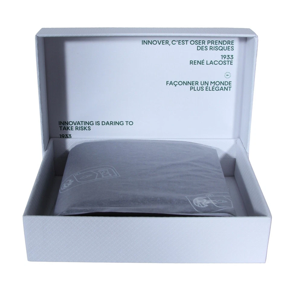 Cartera de cuero con billetera Lacoste FG para hombre en negro NH1112FG Foto 3 de 4